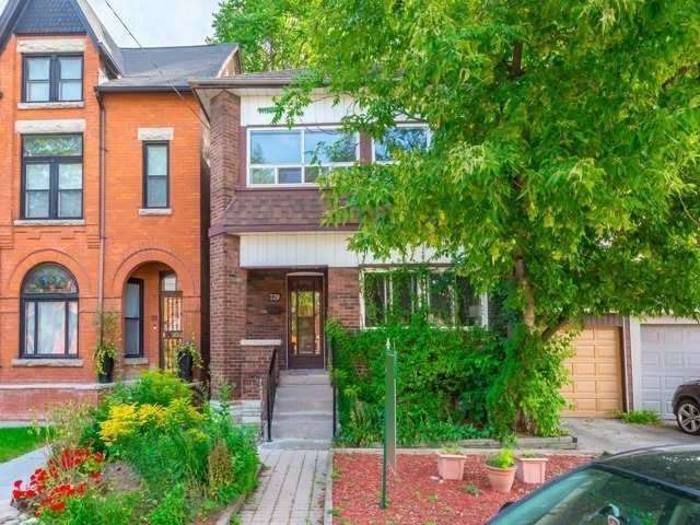 379 Quebec Ave