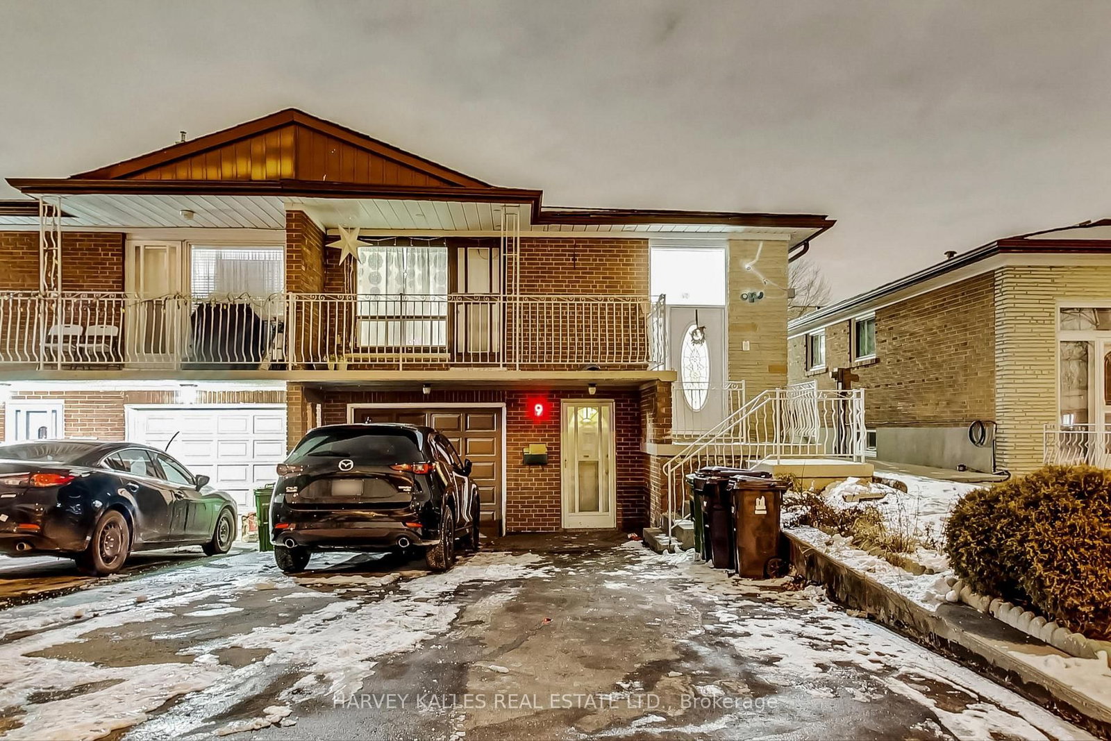 9 Grenadine Court