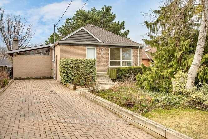 15 Hawkins Dr