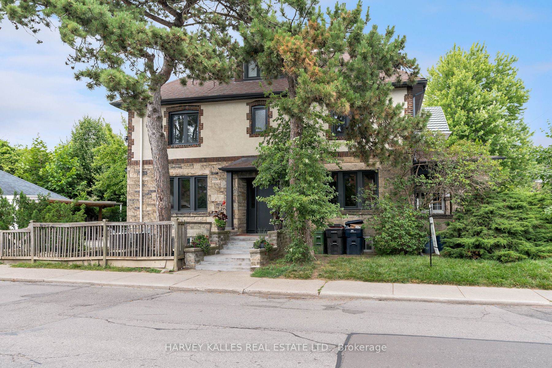 104 Lauder Ave