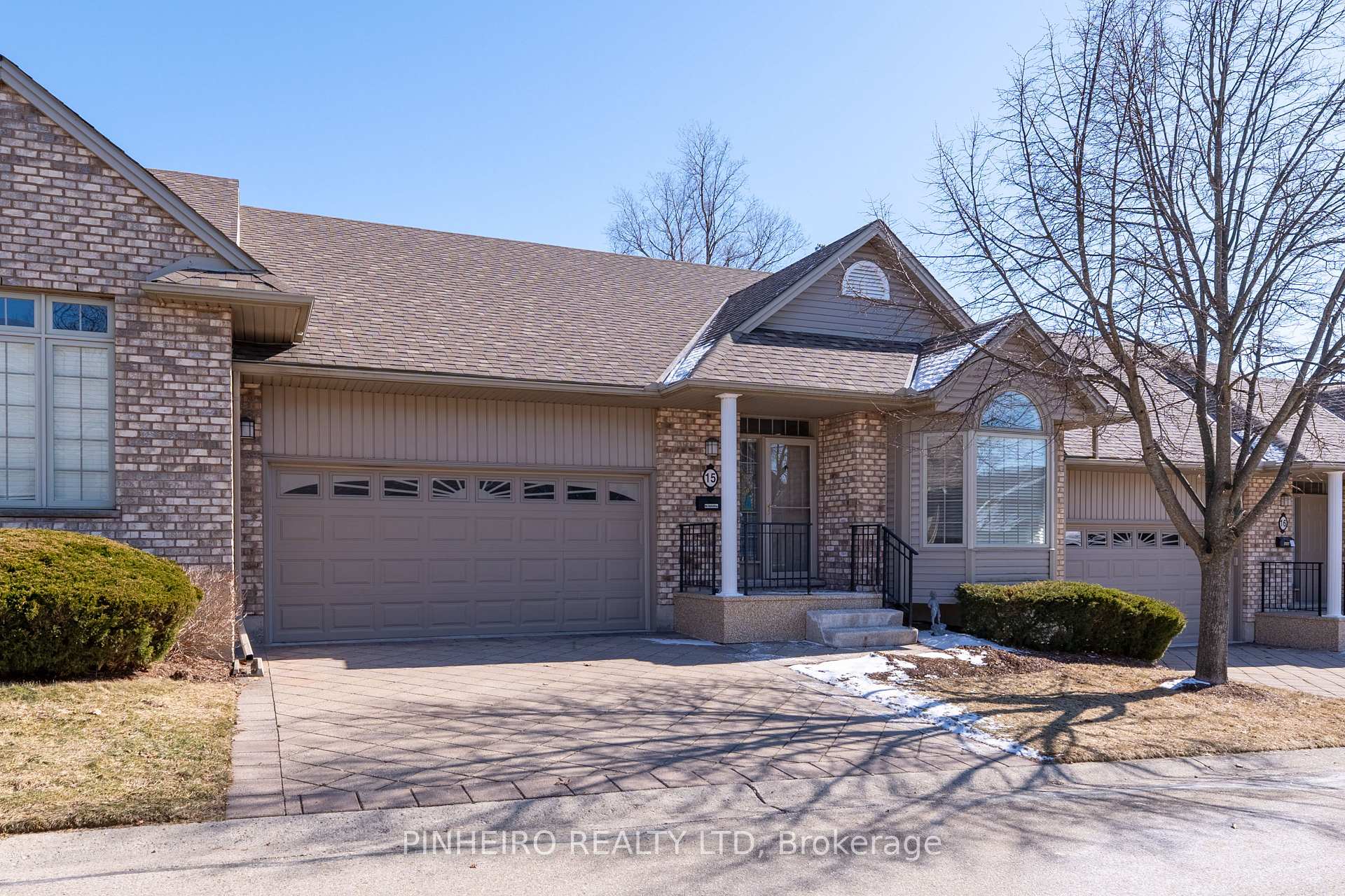 800 Commissioners Road W