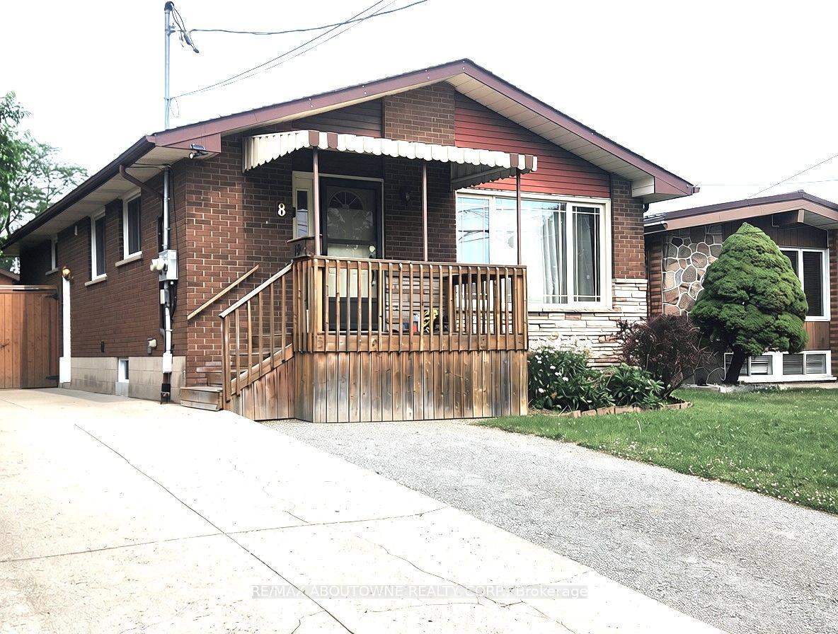 18 Greeningdon Drive