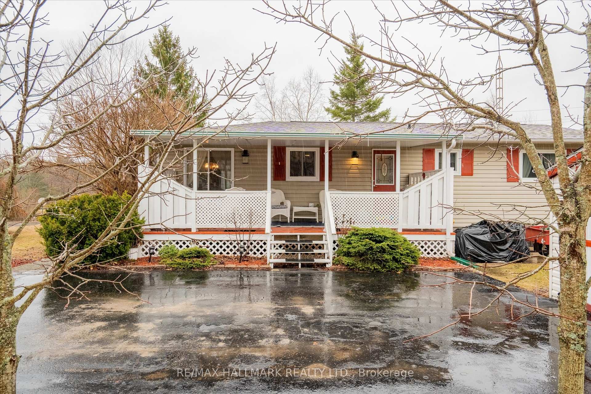 6 Seymour Street S