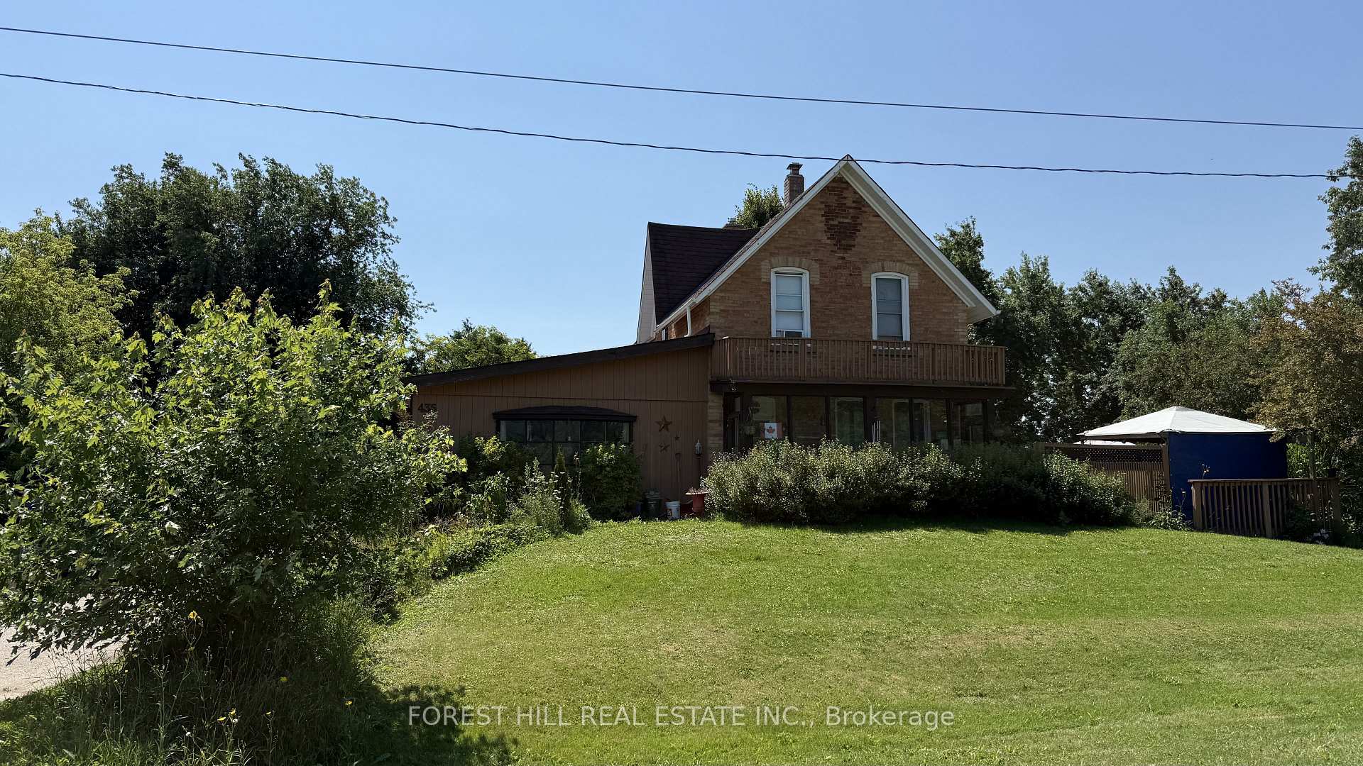 435 Main Street W
